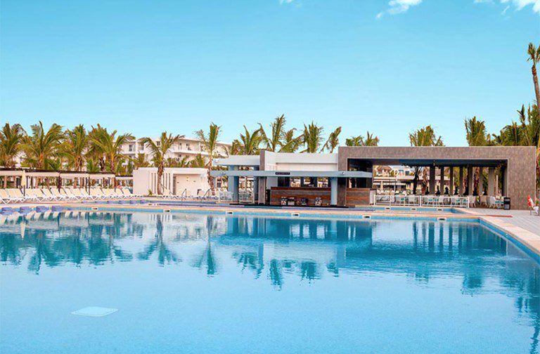 RIU Opens New Caribbean Hotel