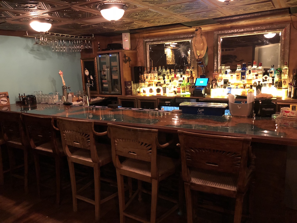 Antigua Humidor - Your Elegant Bar