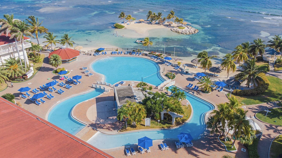 This Jamaica Resort Has a “Hurricane Guarantee”