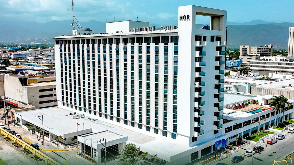 Hilton Holds Grand Opening Of New Jamaica Hotel