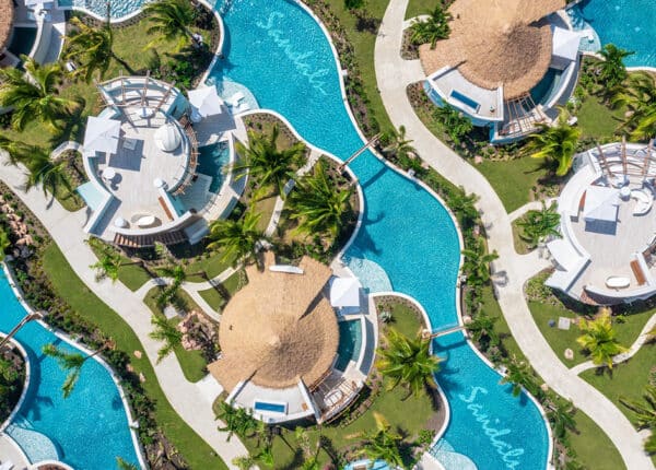 sandals royal bahamian pools