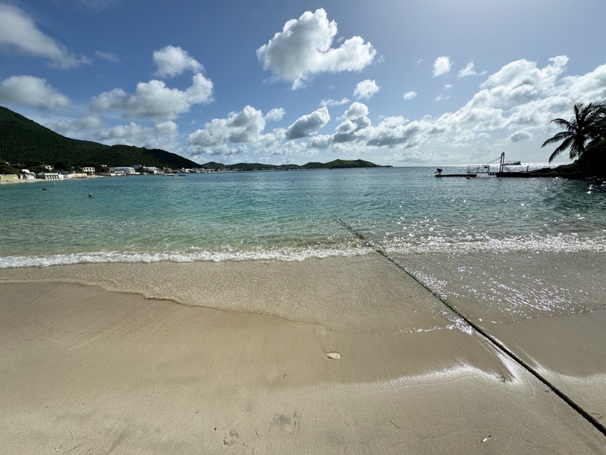 petite beach at grand case beach club