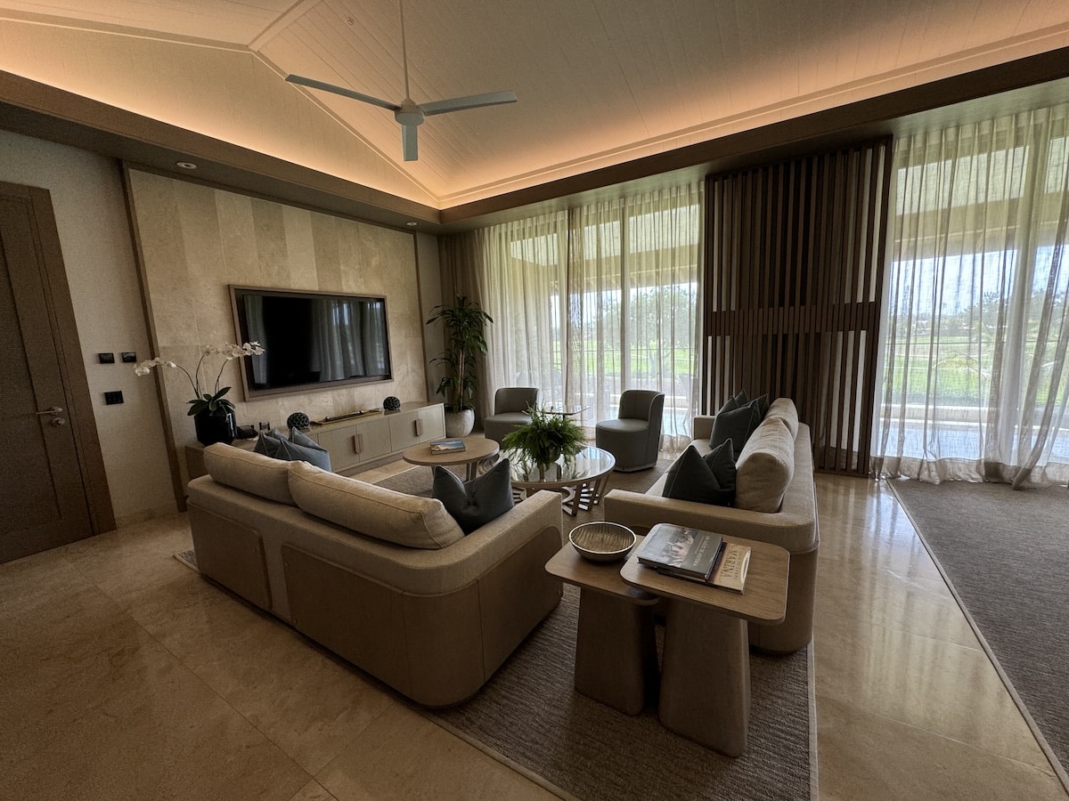 presidential suite interior with chairs