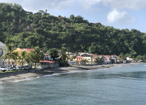 american airlines martinique caribbean island