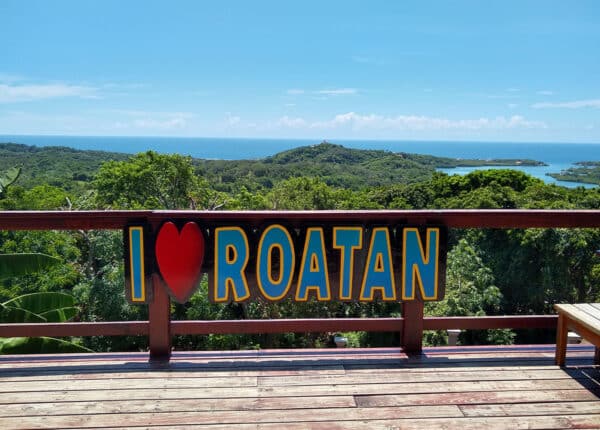 roatan caribbean island photo