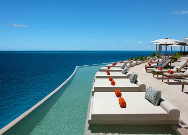 cancun all-inclusive rooftop pool