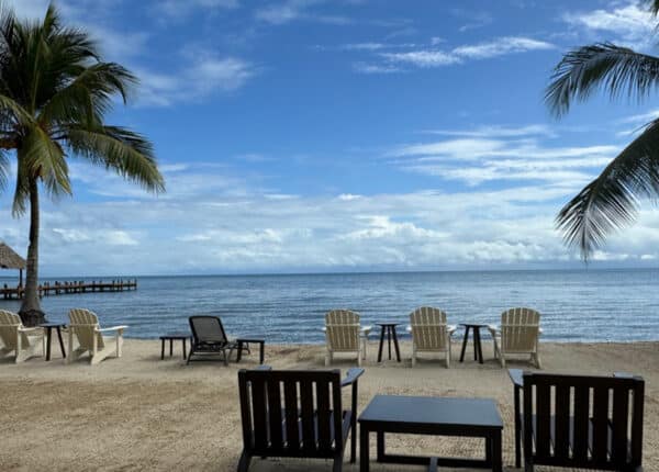 beach town belize